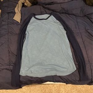 Gap Long Sleeve T-shirt